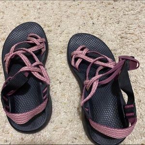 Women’s Chacos size 6